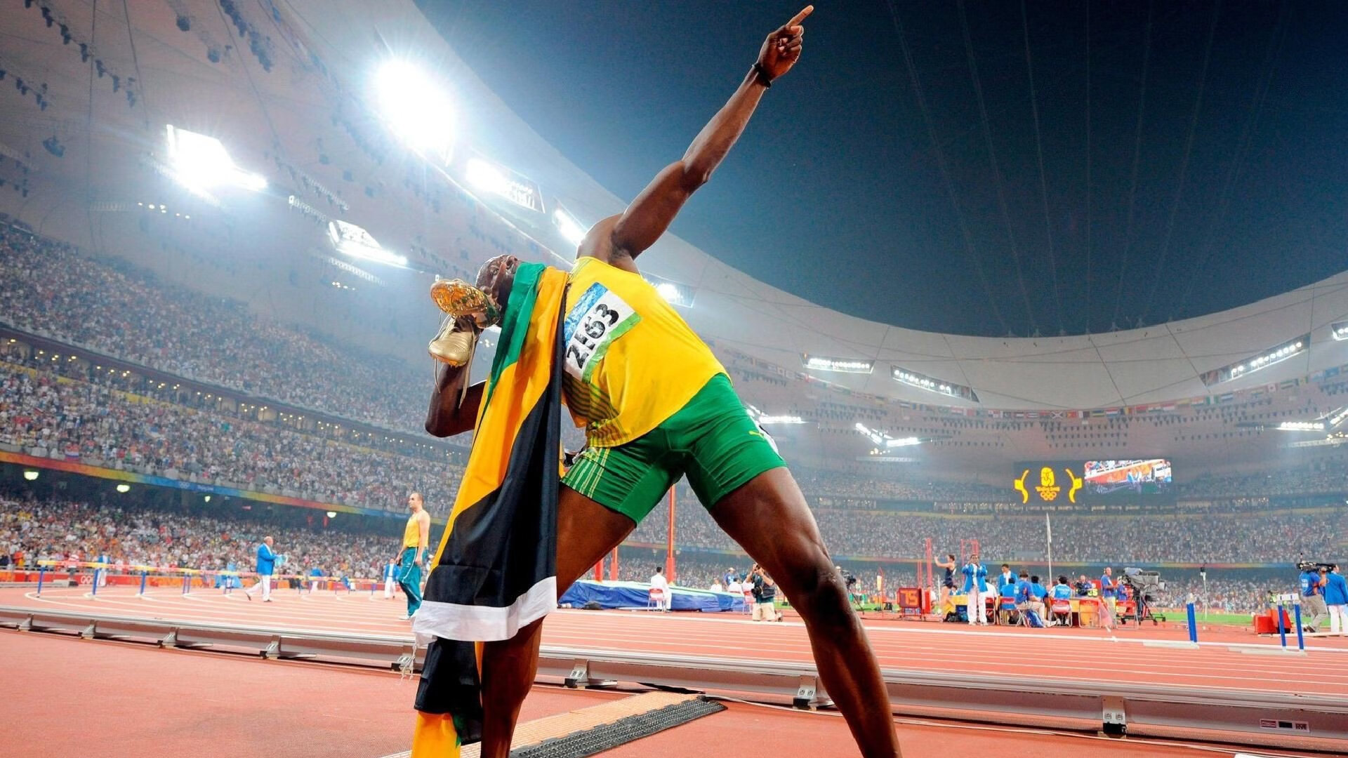 科斯200米个人混合泳决赛表现精彩纷呈，200米个人混合泳决赛前三名